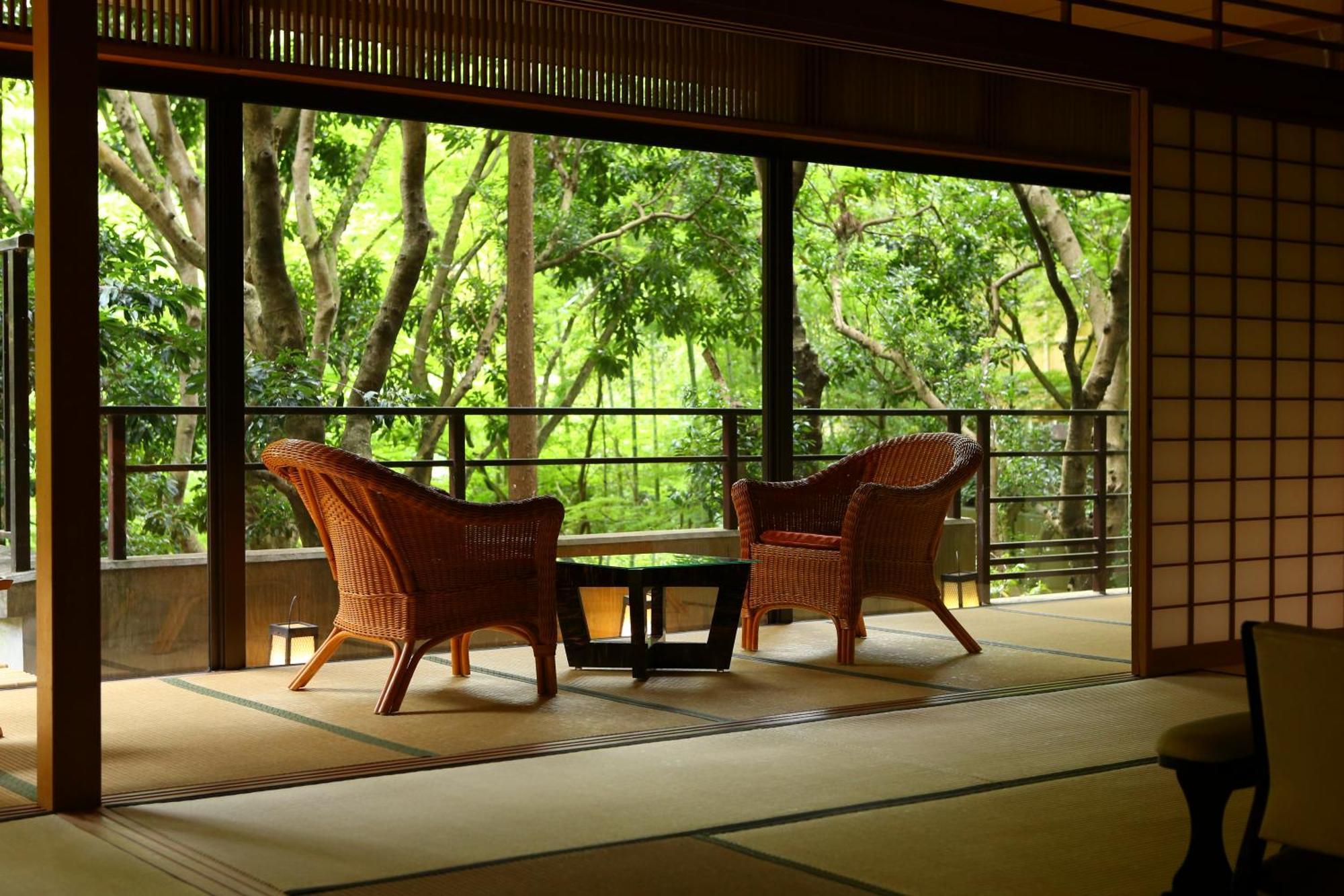 Oku Yugawara Sansuirou Hotel Phòng bức ảnh